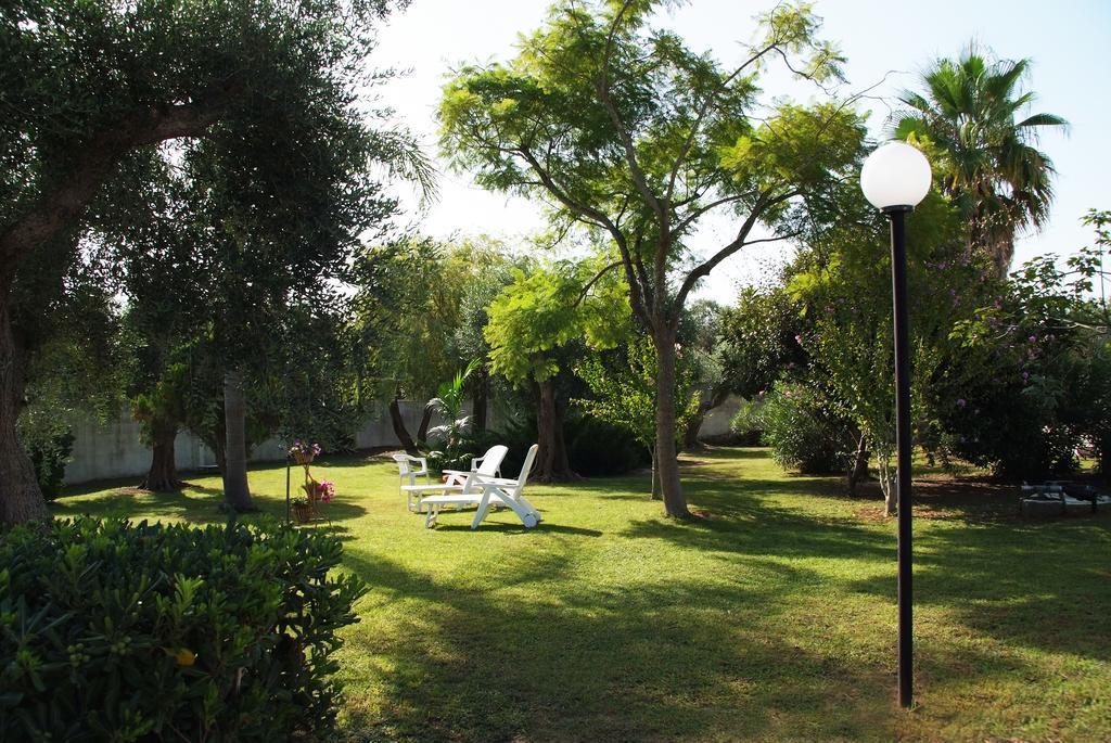 Agriturismo Villa Tommaso Torre dell'Orso Kültér fotó